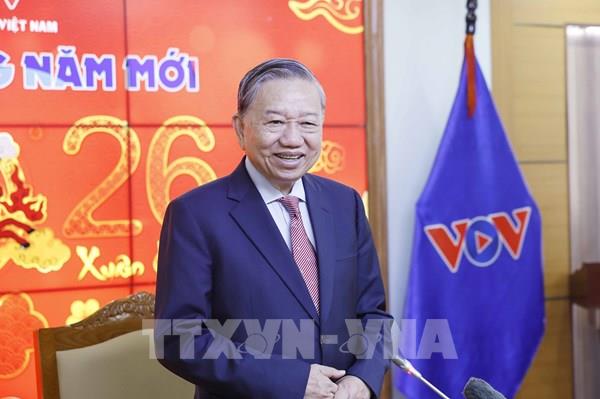Tổng Bí thư Tô Lâm thăm, chúc Tết cán bộ, phóng viên Đài Truyền hình Việt Nam và Đài Tiếng nói Việt Nam