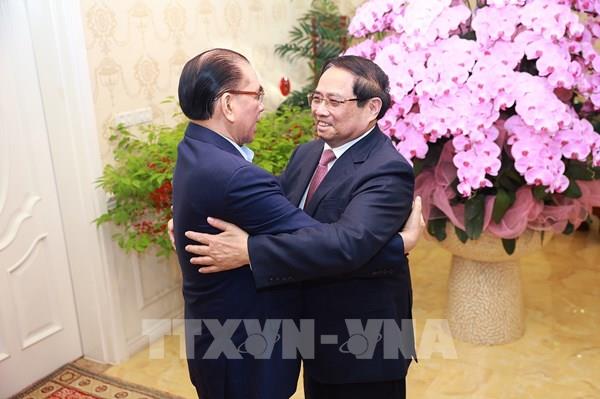 Thủ tướng Phạm Minh Chính thăm, chúc Tết nguyên Tổng Bí thư Nông Đức Mạnh