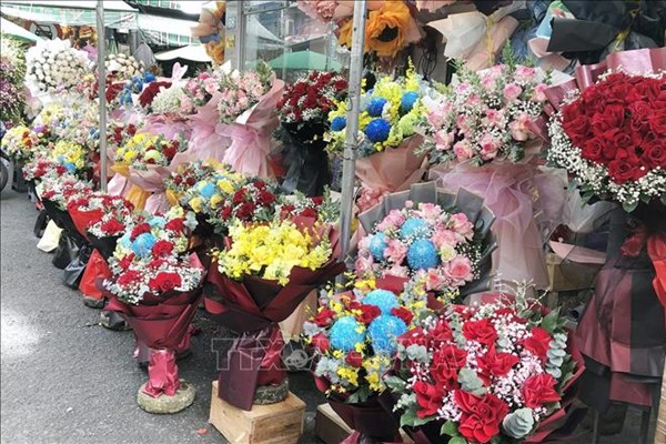 Đa dạng thị trường ngày Lễ Tình nhân