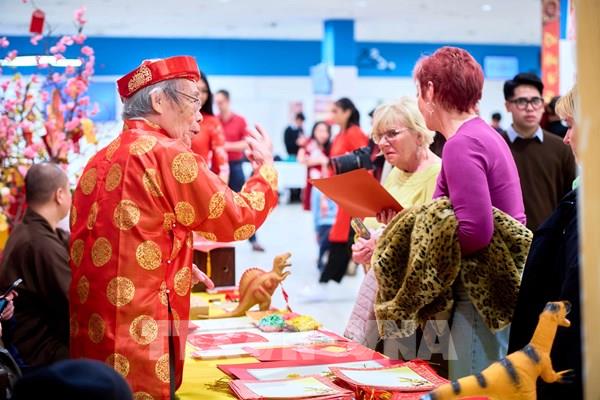 Cộng đồng người Việt Nam tại Hungary hân hoan đón Tết