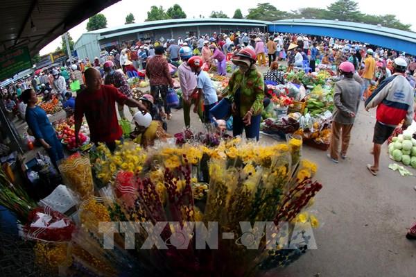 Sắc xuân chợ quê Vị Thanh