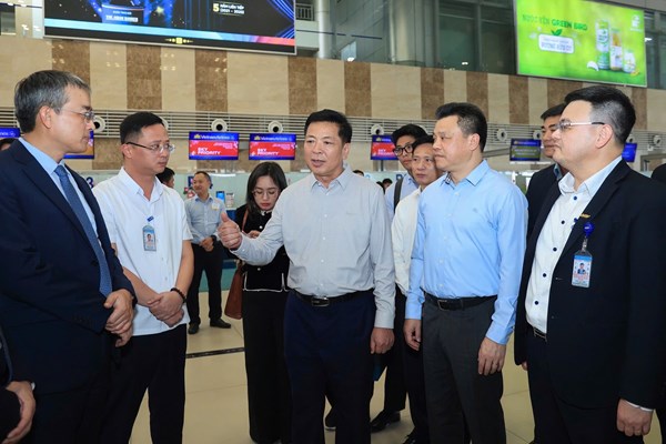 Bộ trưởng Trần Hồng Minh kiểm tra “nóng” giao thông trước giờ đón Tết