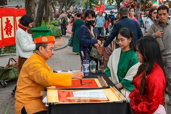 Dự báo thời tiết dịp Tết: Đông Nam Bộ có nơi nắng nóng trên 35 độ C