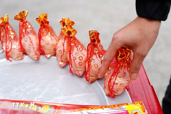 Mua muối đầu năm - nét đẹp truyền thống của người dân miền biển