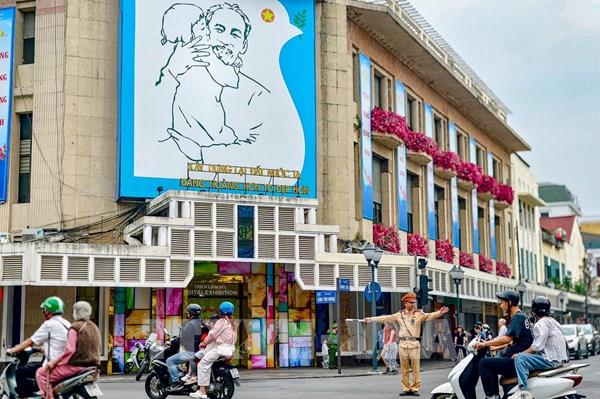 Thủ tướng yêu cầu tăng cường bảo đảm trật tự, an toàn giao thông phục vụ nhân dân