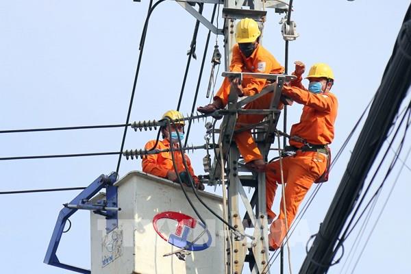Phụ tải tăng mạnh, lưới điện miền Trung - Tây Nguyên chịu áp lực lớn