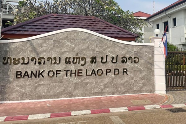 Lào hạ lãi suất cơ bản trong bối cảnh kinh tế nhiều biến động