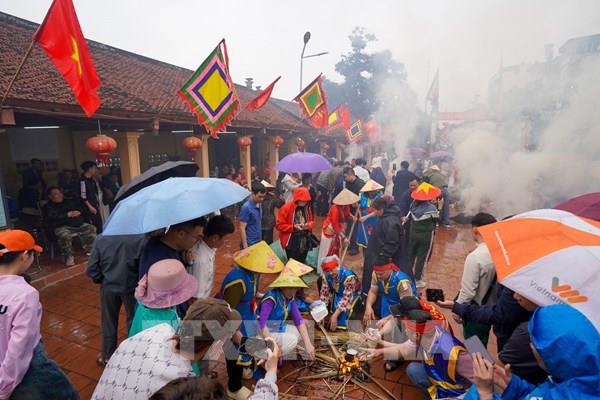 Hội kéo lửa Thị Cấm – Di sản sống giữa đô thị hóa