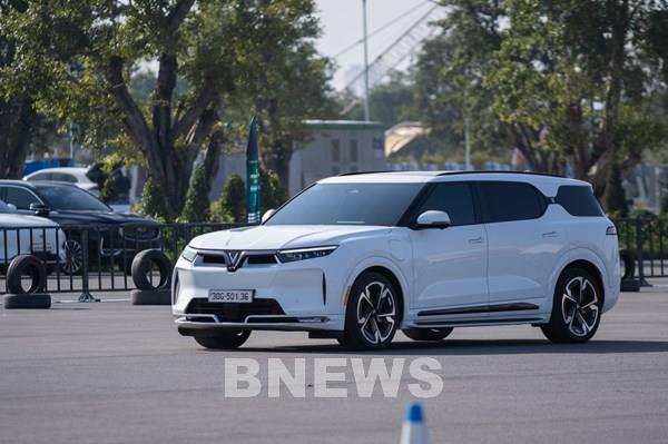  Chủ xe đánh giá VinFast VF 9 sau 1 tháng: Giá trị vượt tầm giá