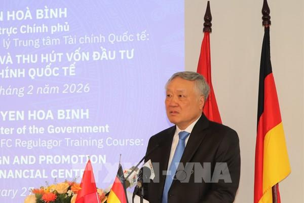 Tăng tốc đào tạo nhân lực cho Trung tâm Tài chính quốc tế