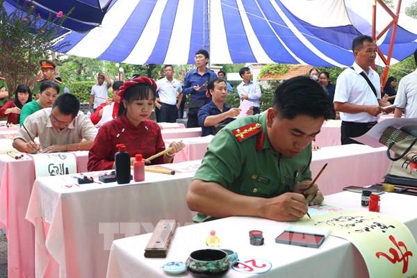 Từ khai bút đầu Xuân, Vĩnh Long thắp sáng khát vọng tri thức