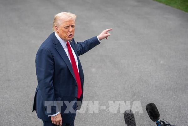 Đảng Dân chủ thúc đẩy bỏ phiếu về quyền hạn Tổng thống Donald Trump sau đợt không kích vào Iran