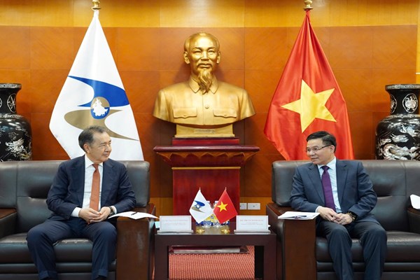 Quyền Bộ trưởng Lê Mạnh Hùng đề nghị EAEU mở cửa thị trường cho thủy sản Việt Nam