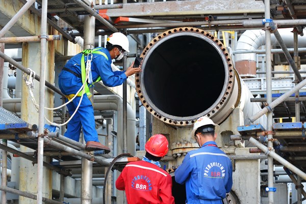 Nhà máy Lọc dầu Dung Quất vận hành vượt công suất trong quý I