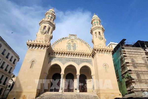 Khám phá khu phố cổ Casbah nổi tiếng ở thủ đô Algiers