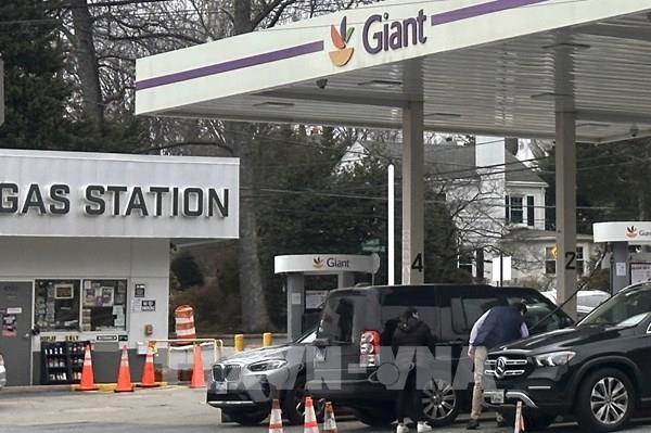 Mỹ áp dụng lệnh miễn trừ tạm thời cho dầu mỏ Nga