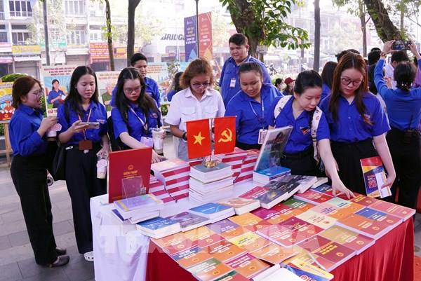 Triệu lá phiếu, một niềm tin