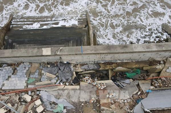 Sạt lở nghiêm trọng kè biển Hải Tiến, cần xử lý khẩn cấp trước mùa du lịch