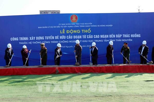 Thái Nguyên khởi công tuyến đê Hữu Cầu hơn 8.500 tỷ đồng