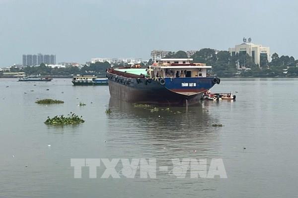 Khởi tố vụ án sà lan va cầu Ghềnh khiến đường sắt Bắc – Nam gián đoạn