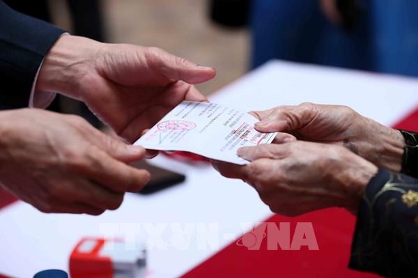 Cảnh báo nguy cơ lộ, lọt thông tin cá nhân khi đăng ảnh thẻ cử tri lên mạng xã hội