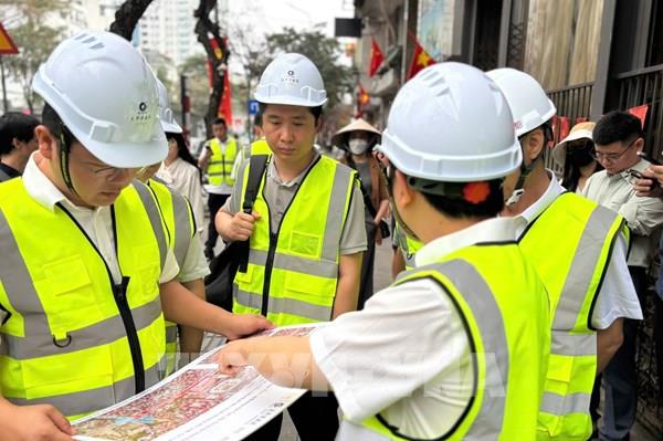 Hà Nội rào chắn thi công hai nhà ga tuyến metro số 5 từ 16/4/2026