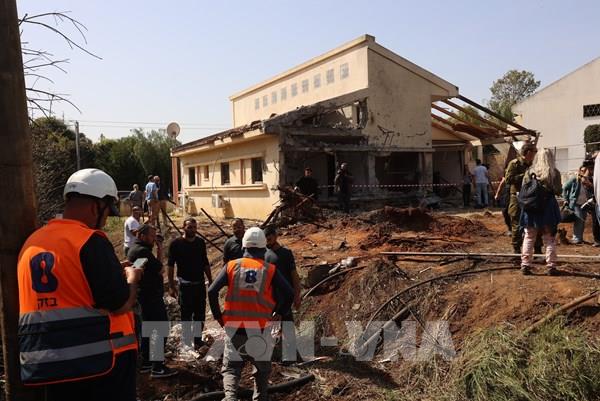 Đại sứ quán Việt Nam tại Israel khuyến cáo công dân tuân thủ quy định phòng thủ