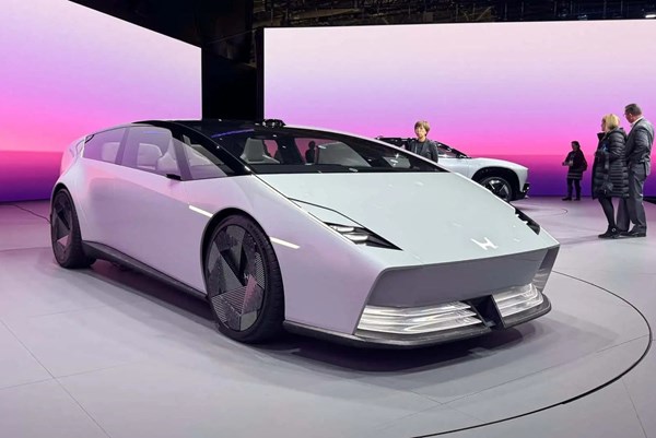 Honda hủy 3 mẫu xe điện, chuyển hướng sang xe hybrid