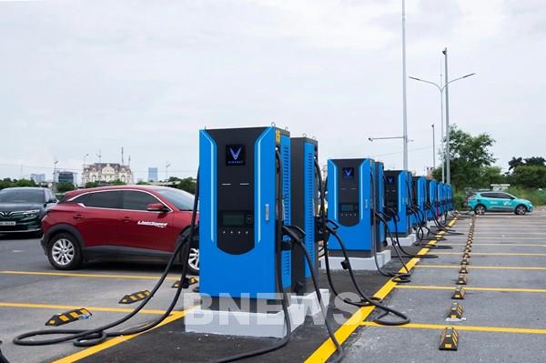 V-Green đầu tư 10.000 tỷ đồng phát triển siêu trạm sạc