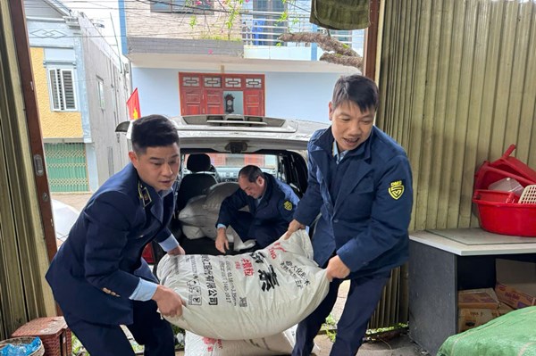 Cao Bằng thu giữ 2.500 kg phân đạm nhập lậu