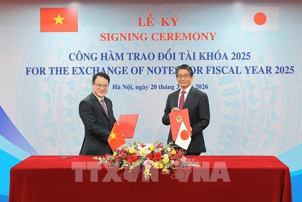 Việt Nam - Nhật Bản ký 3 công hàm trao đổi cung cấp ODA cho chuyển đổi xanh