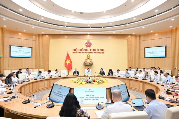 Xây dựng Chiến lược phát triển ngành công thương hướng tới mục tiêu tăng trưởng hai con số