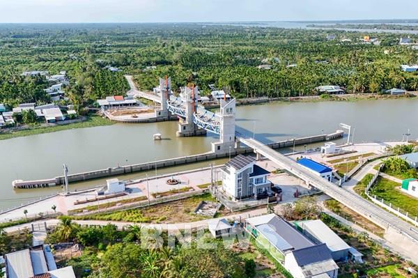 Đồng bằng sông Cửu Long trước đòi hỏi thay đổi tư duy quản trị tài nguyên nước