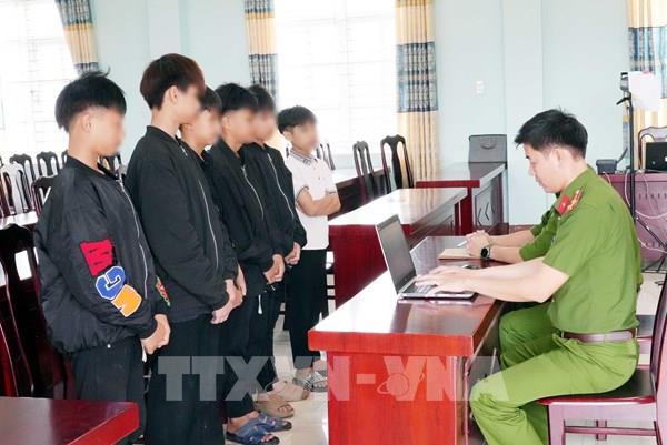 Ném đá vào phương tiện giao thông – hiểm họa từ những trò đùa nguy hiểm