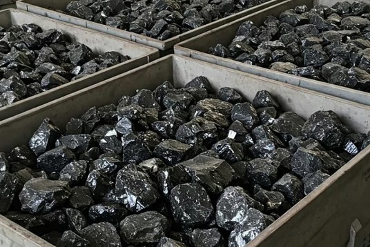 Giá quặng tantalite lập đỉnh 20 năm do gián đoạn nguồn cung từ CHDC Congo