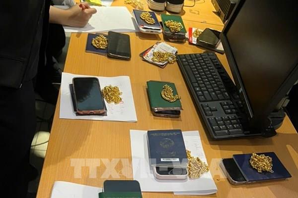 Phát hiện gần 7kg vàng nghi buôn lậu qua sân bay Cát Bi