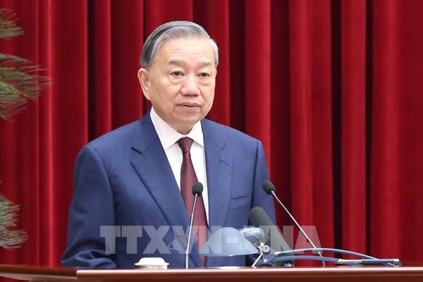 Bế mạc Hội nghị lần thứ 2 Ban Chấp hành Trung ương Đảng khóa XIV: Thống nhất cao về những vấn đề lớn, hệ trọng