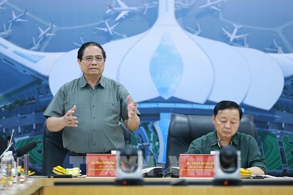 Thủ tướng: Khai thác thương mại sân bay Long Thành vào cuối năm 2026