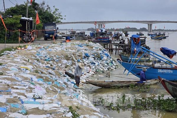 Đà Nẵng đề xuất lệnh khẩn cấp chống sạt lở