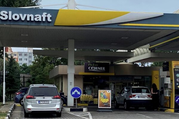 Chính phủ Czech họp bàn kiểm soát giá nhiên liệu trước tình hình quốc tế căng thẳng