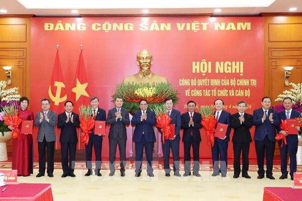 Hội nghị công bố Quyết định của Bộ Chính trị về công tác tổ chức và cán bộ của 5 cơ quan