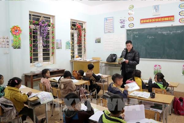 ​Lớp học đêm trên đỉnh Piêng Vai