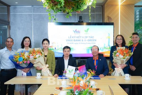 V-Green và Vikki Bank hợp tác phát triển trạm sạc, tủ đổi pin xe điện