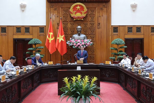 Thủ tướng: Xây dựng ngay kho dầu thô tại Nghi Sơn và tính toán các địa điểm khác