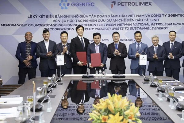 Petrolimex thúc đẩy dự án sản xuất dầu tái sinh từ dầu thải, nhựa thải và cao su thải