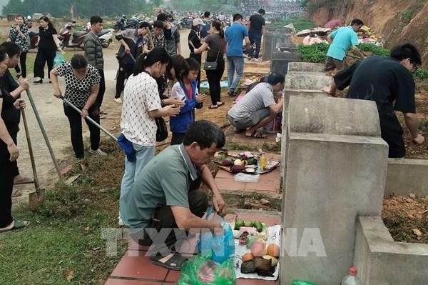 Tết Thanh Minh đi tảo mộ giờ nào tốt? Khung giờ đẹp theo phong tục