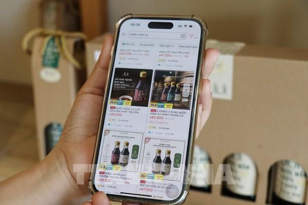 Tìm giải pháp tăng hiệu quả quản lý chợ, thương mại điện tử và logistics