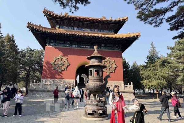 Khám phá “tiểu cung điện Potala” ở Hà Bắc, Trung Quốc