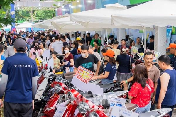 Chính sách và chi phí - “đòn bẩy” thúc đẩy xe máy điện bứt phá 