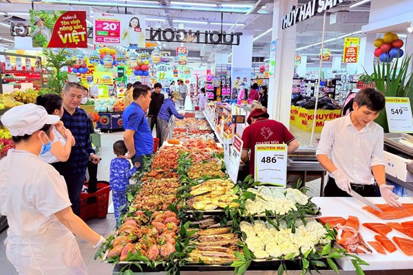 Nghịch lý định giá MSN: Giá trị các mảng cộng lại đã vượt vốn hóa công ty mẹ?